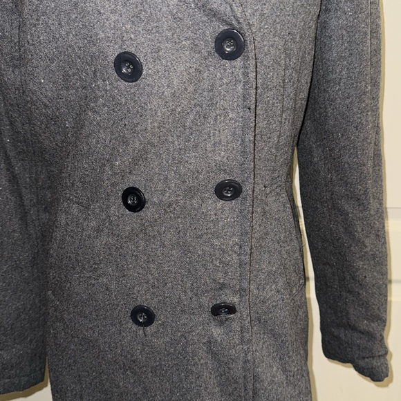 JUNIORS - Gray Coat - Size X- Large - Picture 3 of 13